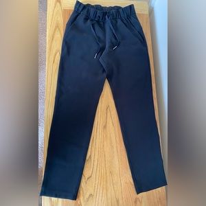 Lululemon On The Fly Pant Woven Woman 4 Small Black Athletic Drawstring Joggers